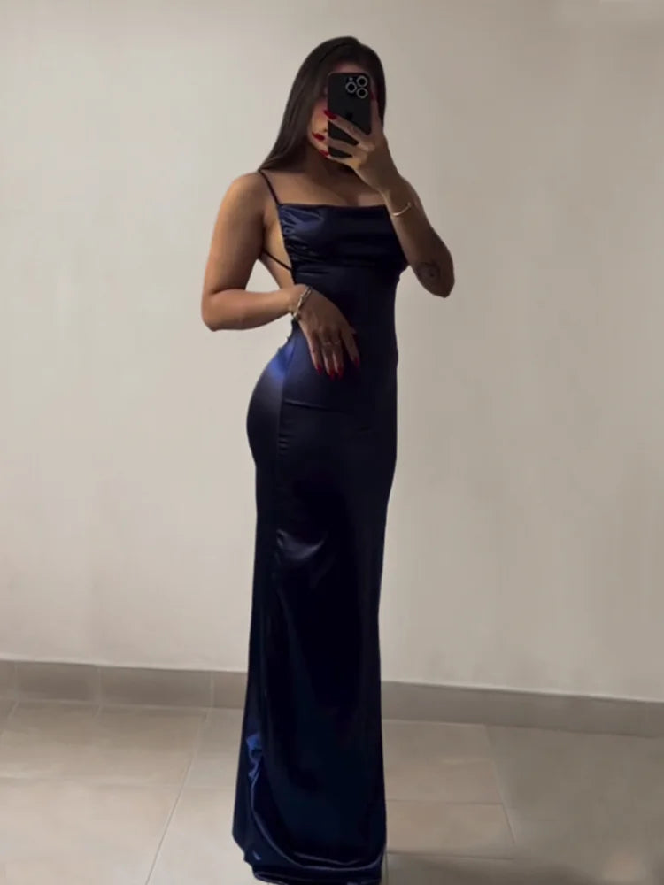 Sexy vestido ajustado con espalda descubierta, y apertura en píerna estilo coreano